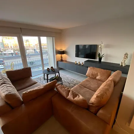 Luxe Met Zeezicht Aan De Jachthaven