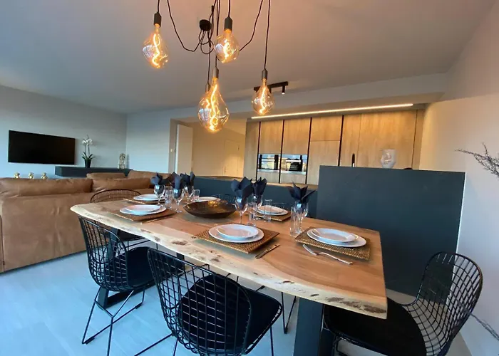 Luxe Met Zeezicht Aan De Jachthaven *