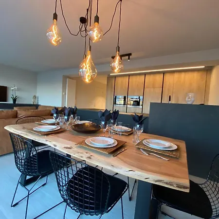 Luxe Met Zeezicht Aan De Jachthaven *