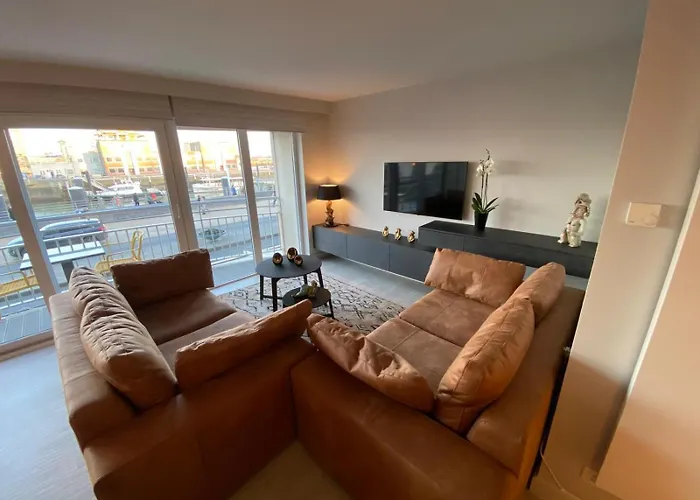 Luxe Met Zeezicht Aan De Jachthaven